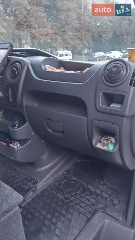 Тентованый Renault Master 2018 в Киеве