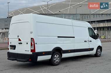 Грузовой фургон Renault Master 2017 в 