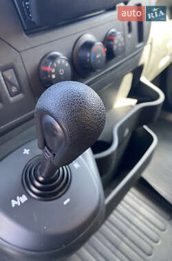 Грузовой фургон Renault Master 2018 в 
