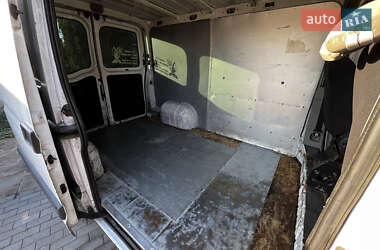 Грузовой фургон Renault Master 2010 в 