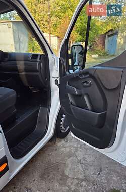 Грузовой фургон Renault Master 2021 в 