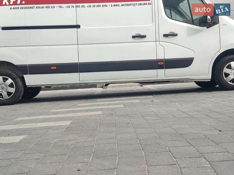 Грузовой фургон Renault Master 2014 в Мостиске