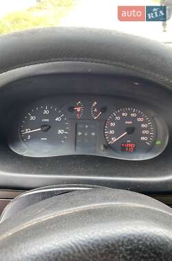 Грузовой фургон Renault Master 2001 в 