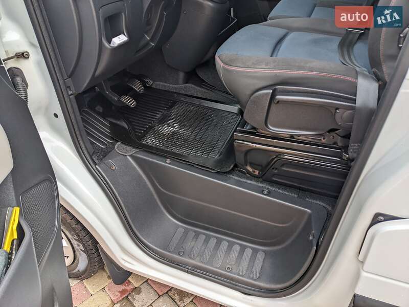 Грузовой фургон Renault Master 2016 в Ровно фото 17 Грузовой фургон Renault Master 2016 в Ровно