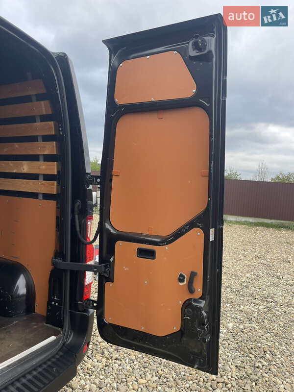 Грузовой фургон Renault Master 2019 в Львове