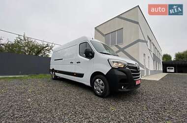Грузовой фургон Renault Master 2022 в 