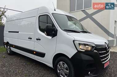 Грузовой фургон Renault Master 2022 в 