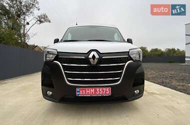 Грузовой фургон Renault Master 2022 в 