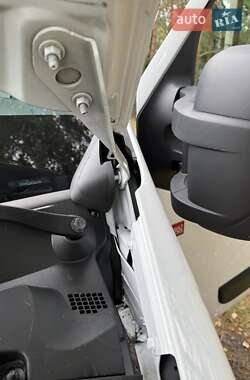 Грузовой фургон Renault Master 2019 в 
