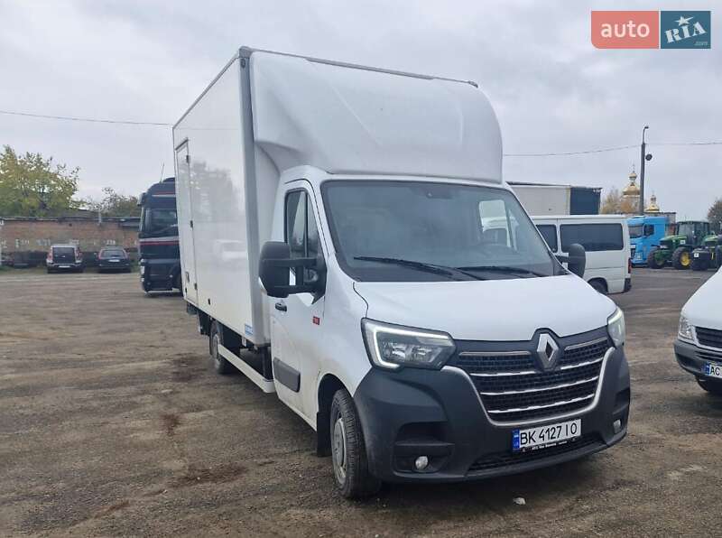 Грузовой фургон Renault Master 2021 в 