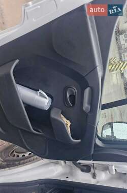 Грузовой фургон Renault Master 2021 в 