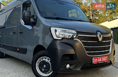 Грузовой фургон Renault Master 2022 в 