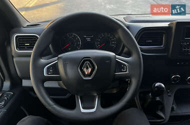 Грузовой фургон Renault Master 2022 в 