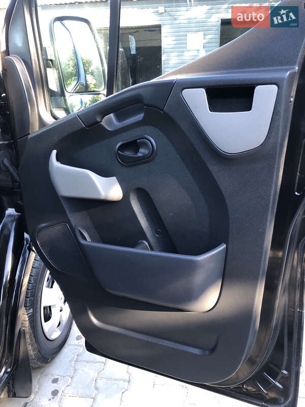 Микроавтобус Renault Master 2017 в Черновцах