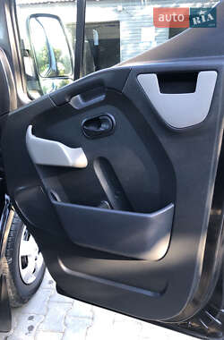 Микроавтобус Renault Master 2017 в 
