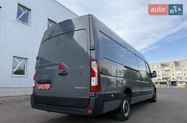 Грузовой фургон Renault Master 2023 в 