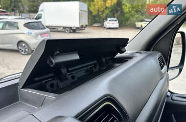 Грузовой фургон Renault Master 2021 в 