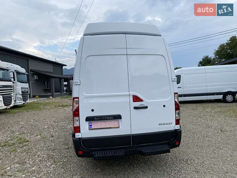 Грузовой фургон Renault Master 2019 в Хусте
