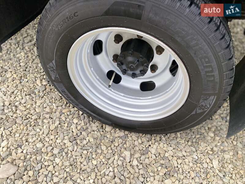 Грузовой фургон Renault Master 2018 в Хусте