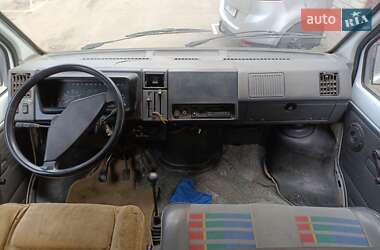 Грузовой фургон Renault Master 1990 в 