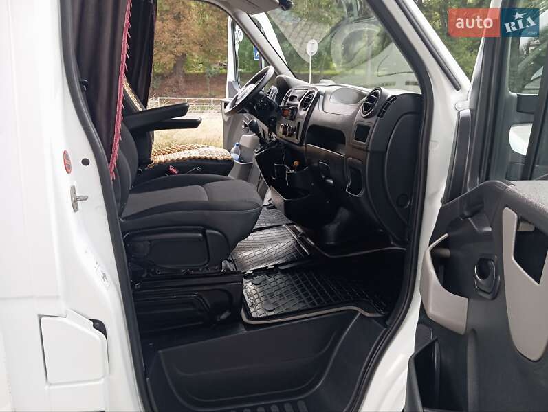 Тентованый Renault Master 2016 в Почаеве
