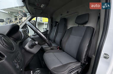 Грузовой фургон Renault Master 2019 в 