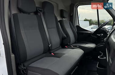 Грузовой фургон Renault Master 2019 в 