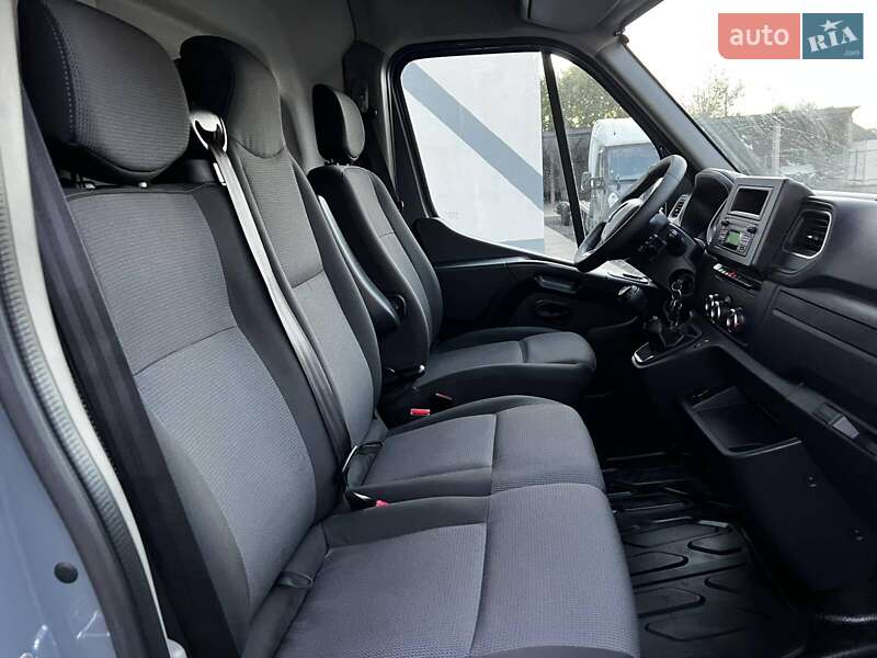 Грузовой фургон Renault Master 2023 в Киеве