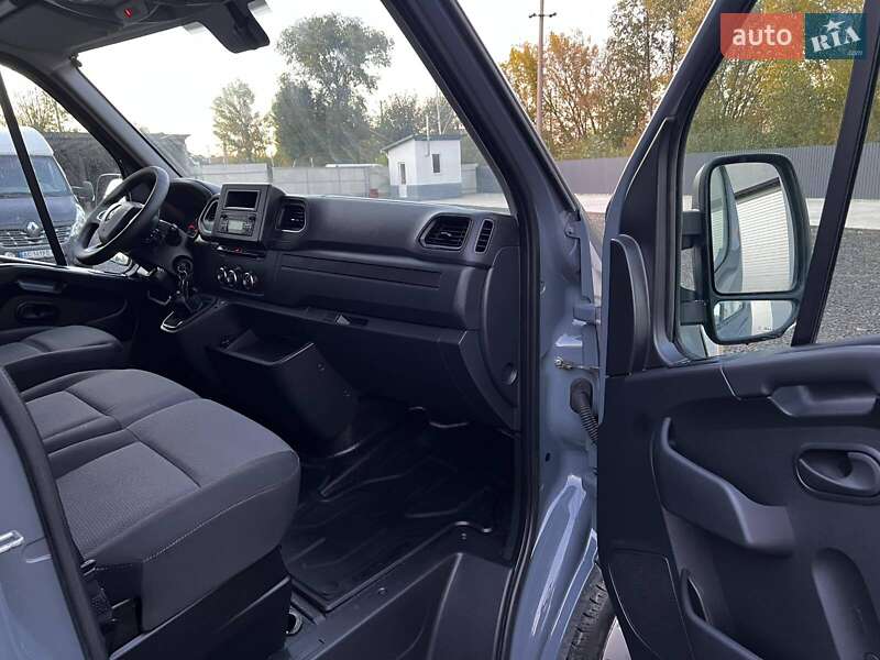 Грузовой фургон Renault Master 2023 в Киеве
