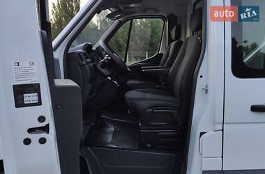 Грузовой фургон Renault Master 2020 в 