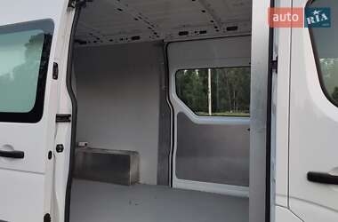 Грузовой фургон Renault Master 2020 в 