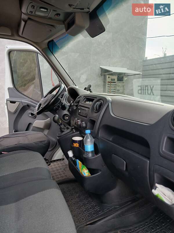 Грузовой фургон Renault Master 2013 в Каменском
