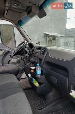 Грузовой фургон Renault Master 2013 в 
