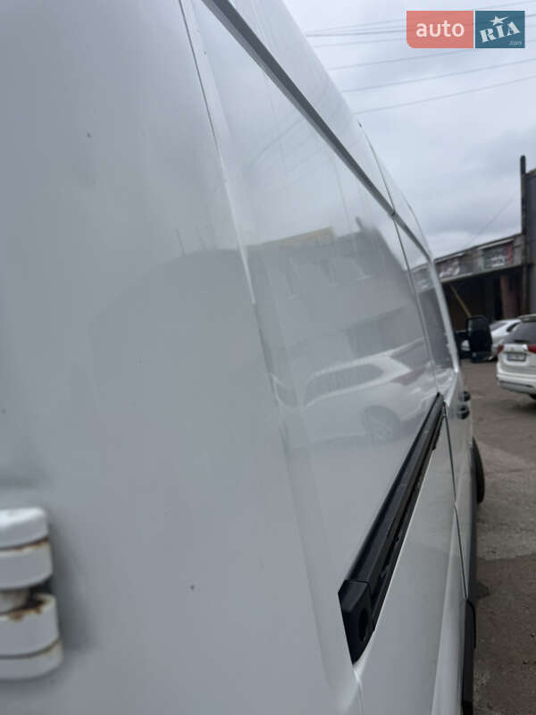Грузовой фургон Renault Master 2012 в Днепре