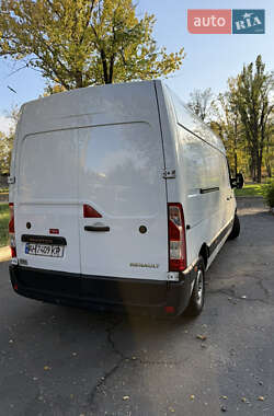 Грузовой фургон Renault Master 2015 в 