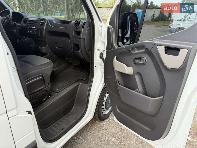 Грузовой фургон Renault Master 2017 в Харькове