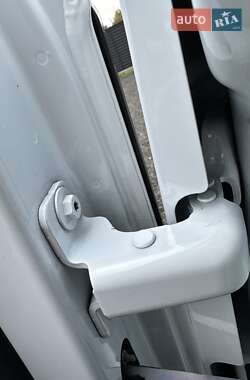 Грузовой фургон Renault Master 2022 в 
