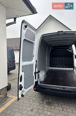Грузовой фургон Renault Master 2022 в 
