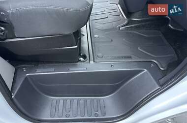 Грузовой фургон Renault Master 2022 в 