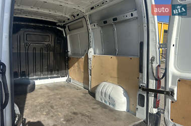 Грузовой фургон Renault Master 2016 в 
