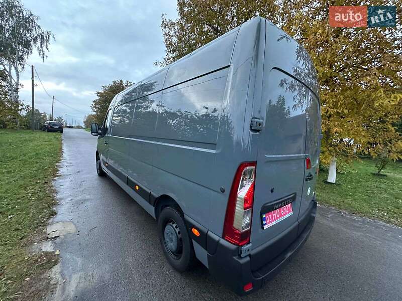 Грузовой фургон Renault Master 2022 в Киеве