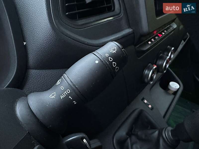 Грузовой фургон Renault Master 2022 в Киеве