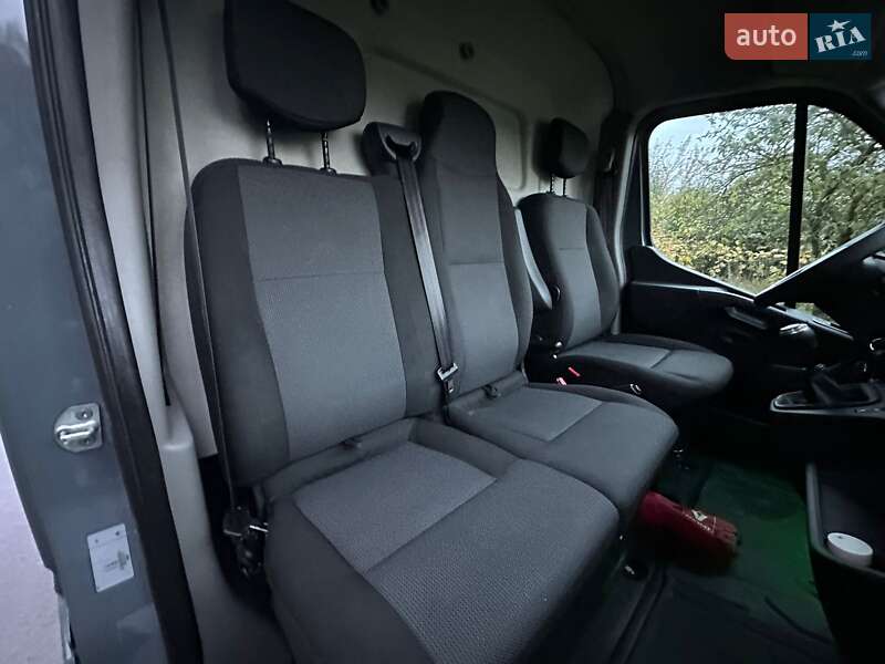 Грузовой фургон Renault Master 2022 в Киеве