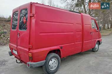 Грузовой фургон Renault Master 1995 в 