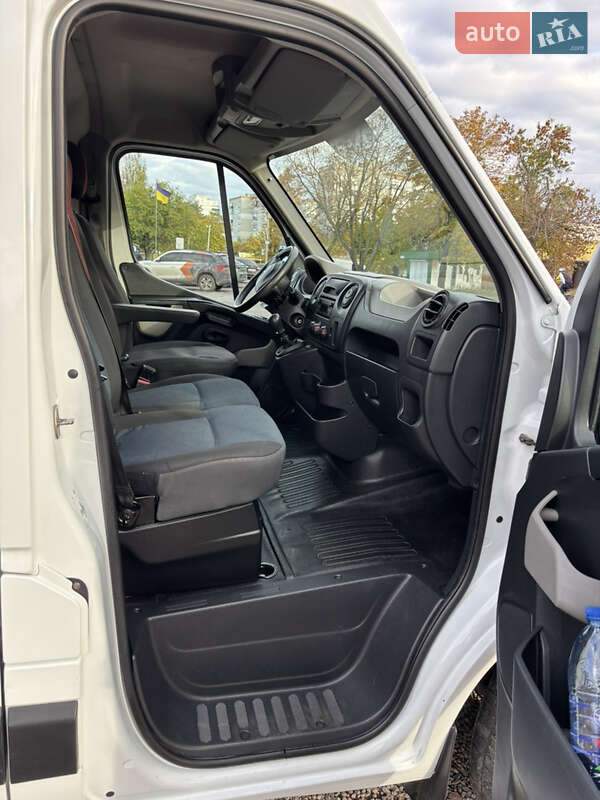 Грузовой фургон Renault Master 2017 в Первомайске