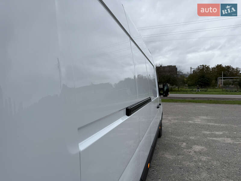 Грузовой фургон Renault Master 2022 в Дубно