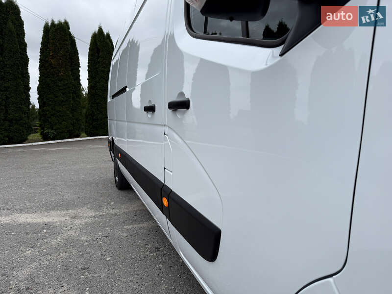 Грузовой фургон Renault Master 2022 в Дубно