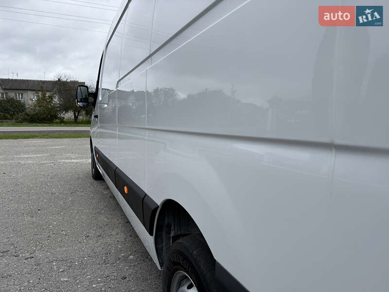 Грузовой фургон Renault Master 2022 в Дубно