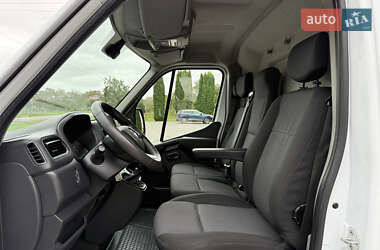 Грузовой фургон Renault Master 2022 в 