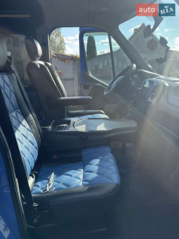 Микроавтобус Renault Master 2016 в Старой Выжевке